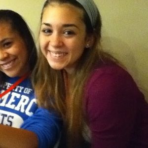 Meet your Posher, Mia